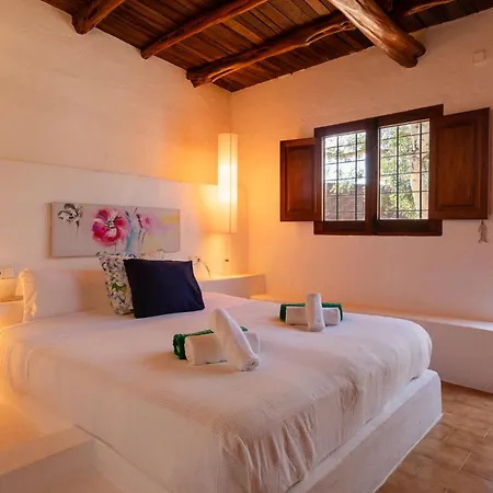 New! Ses Cases Altes D'arabi Villa